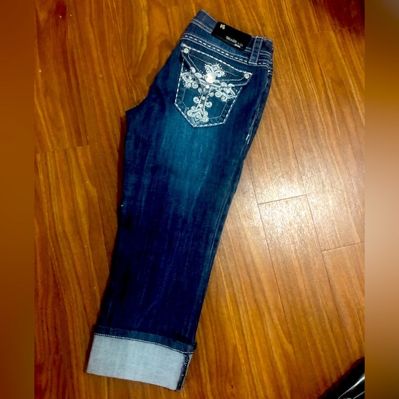 Grace Size 27 Capris - Picture 1 of 2